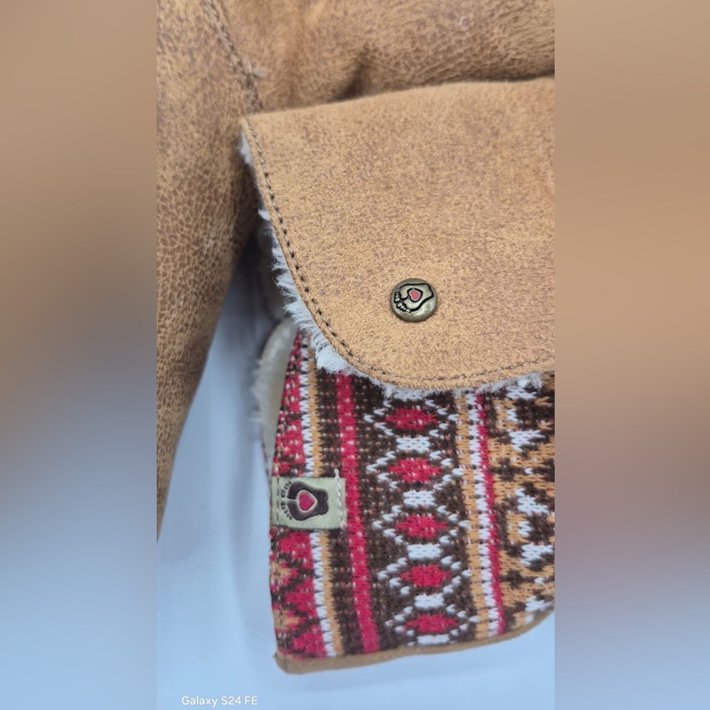 BOBS Tan and Cream Winter Boots - Picture 5 of 7